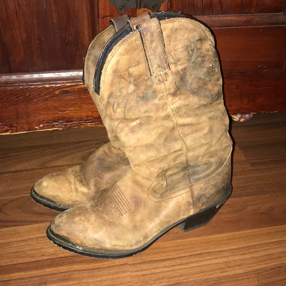 Cowgirl boots š¢š¾ - Picture 1 of 6